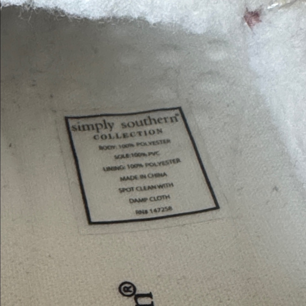 Simply Southern Cream Plush Textile with Branded Care Label - Picture 3 of 4